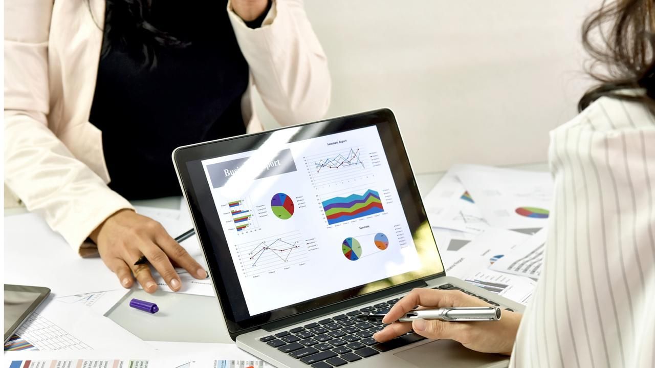 The Tech Roles That Don't Require Coding (And Still Pay Well)